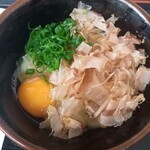 六車 - 釜抜きうどん小(630円)