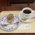 Dotoru Kohi Shoppu - 800円。疲れ果ててモンブランとコーヒー。