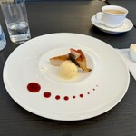 有福BIANCO - 桜のチーズケーキとバニラアイス