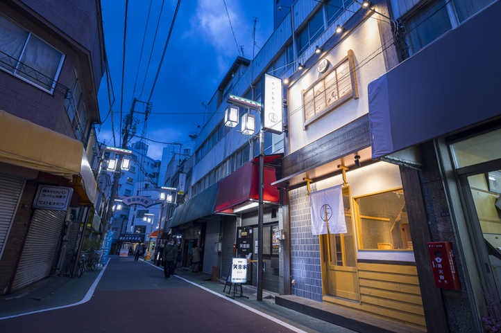スシとおでんほたる