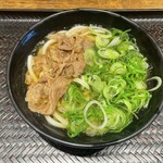 驛麺家 広島駅店 - 肉うどん　ネギ増し