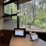 サントリー白州蒸溜所 - 注文商品の受け取り場所
                                2024年4月18日