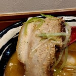 俺の中華たなか家 - 白髪葱と味噌スープをまとった「チャーシュー」はホロホロ♬柔らかぁ〜♥