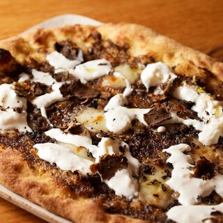 ≪Rich scent of truffles≫ Pizza tartufo