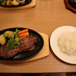 洋食グリル GRACE - 国産牛サーロインステーキ+Aセット