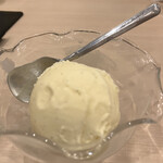 寿司 う月 - バニラアイス