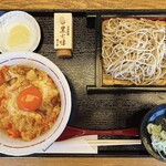 Sobadokoro Ooyabu - 名物 上親子丼セット
                      •(冷)蕎麦　•蕎麦並盛　•上親子丼小盛(2/3)
                      •赤卵黄身のせ