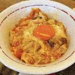 Sobadokoro Ooyabu - 上親子丼小盛(2/3)+ 赤卵黄身のせ、アップ！