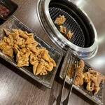 ホルモン焼まる屋 - 