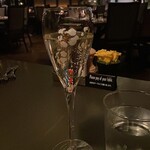 ロウリーズ・ザ・プライムリブ - シャンパン