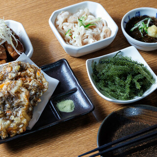 We are proud of our rich selection of products, including Okinawan Cuisine and Creative Cuisine ◎