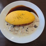 Restaurant TSUMURA - オムライス、ソースは二種