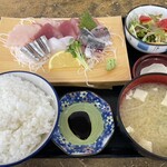 Ichiba Shokudou - 刺身定食