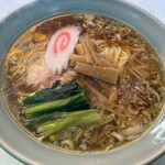 大弘軒 - 2人用席だと写真が赤っぽくなります。