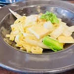 バルハチゴー - 春野菜のペペロンチーノ