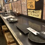 Kushi Daininngu Torippa - 店内、カウンター席