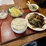 中華料理 帆 - 『ニラレバ炒め定食』