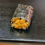 すし 良月 - 那智勝浦のムラサキウニの巻き寿司