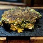 法善寺横丁 やき然 - 玉子とお出汁がやさしい
      濃すぎない醤油味ですべてやさしいღˇᴗˇ)｡o