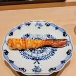 すし 良月 - ボタン海老の炭火炙り、和歌山の三ツ星醤油