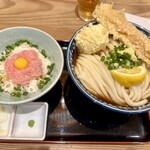 難波千日前 釜たけうどん - 