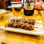 立飲み たきおか - かしわ串、地味に美味い！これもタレカラシで！