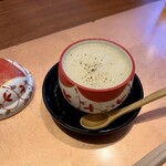 Shirahama Kappou Kawanishi - 新玉葱の摺流し茶碗蒸し