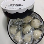 もち処一久 大福堂 - 料理写真:シマエナガ饅頭　8個入　1,300円