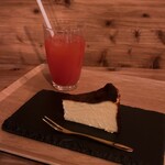 Mola Cafe - 