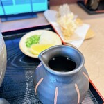 手打ちうどん 大蔵 - ぶっかけ出汁は
      ちょっと強め仕様になった感じ