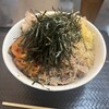 なぜ蕎麦にラー油を入れるのか。 新橋店