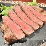 黒毛和牛専門店 ステーキ＆肉寿司 きりしま牧場 - 