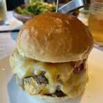 DOUG'S BURGER - 