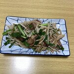 咲良 - レバニラ炒め　600円
ハツがコリコリ、レバーがふんわり、もやしシャキシャキです。