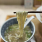 煮干しつけ麺 宮元 - 昆布水を纏った麺にほろ苦ビターなつけ汁の組み合わせはメチャウマ❗️