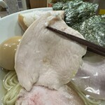 煮干しつけ麺 宮元 - 鶏チャーシュー