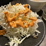 Sumibi Yaki Horumon Guu Ikebukuro Hanare - お替り自由キャベツ