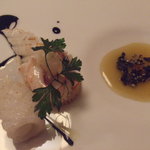 アコルドゥ - アコルドゥ風　イカ墨のパエジャ　お米をスープに投入