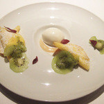 フロリレージュ - サントモールのプティ・クレープ キウィとグラス・オ・レ