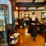 珈琲専門店 風見鶏 - メイドさんがお出迎え♪