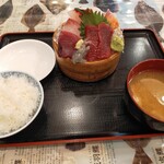 タカマル鮮魚店 - 