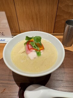 銀座 篝 - 「鶏胸肉と春の野菜の温サラダ　鶏クリームソース」