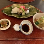 食彩かなで - お造り。中トロ、たこ、鮑、ヒラメ、白子、サヨリ、イカ