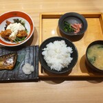 五穀 - 料理写真:五穀伊丹昆陽限定の焼き鯖と南蛮定食1,298円