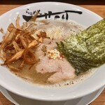 らぁめん せんり - 料理写真:濃厚鶏白湯にぼしらぁ麺(980円)