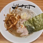 らぁめん せんり - 濃厚鶏白湯にぼしらぁ麺(TOPビュー)