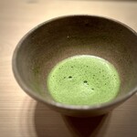 多仁本 - ■お薄
      谷本大将自ら点てたお薄で、興奮を落ち着かせてからごちそうさま(^^)