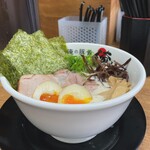 243312521 - 贅沢泡豚骨ラーメン