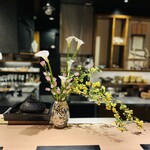 蓬左茶寮 - 春の花がお出迎え