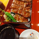 柿安 - 黒毛和牛サーロインステーキ重　肉の日価格　2290円